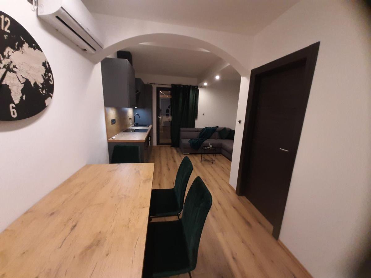 Apartman Mate ロパール エクステリア 写真